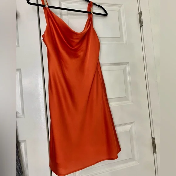 marciano orange dress  NWT Guess By Marciano Pleated Orange Gorgeous Gown Size S 